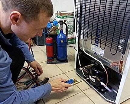 Неисправности в блоке управления холодильника