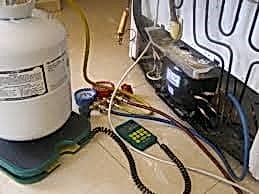 Как устранить утечку фреона хладагента